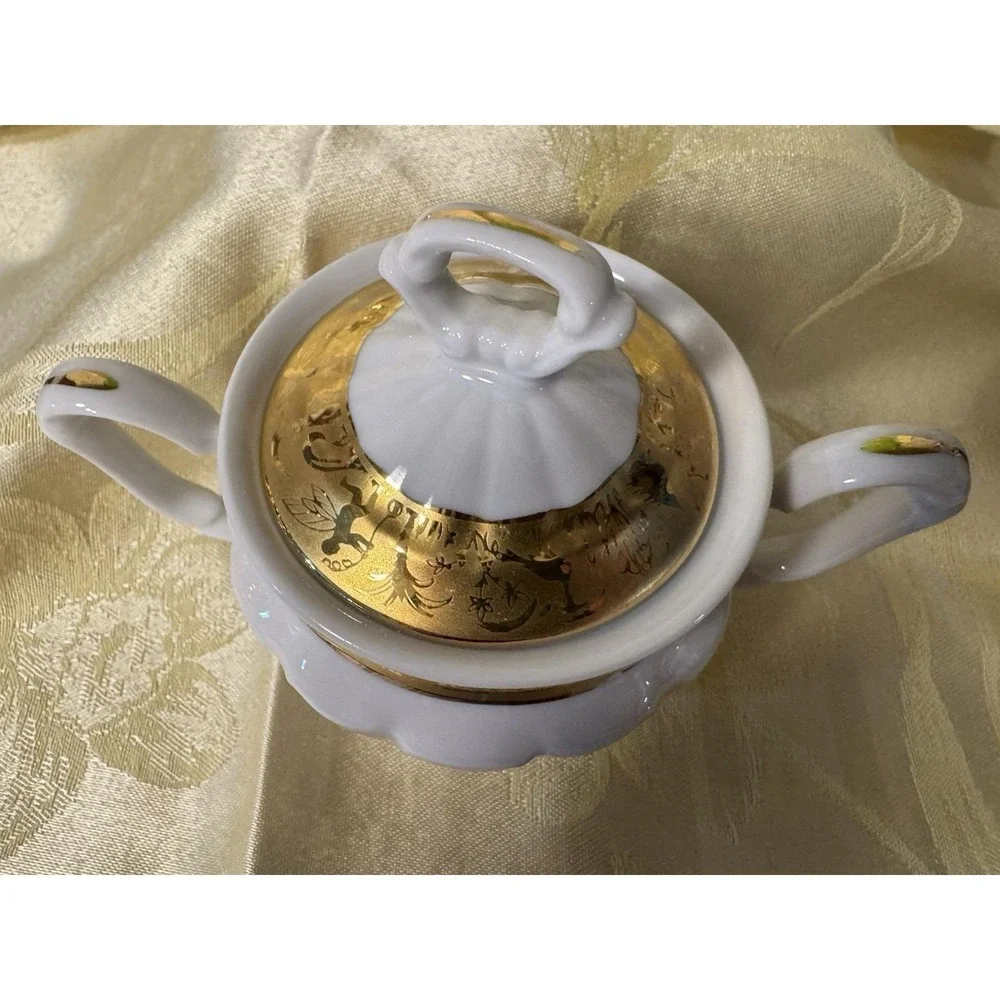 T Limoges Vizavi Oro Fragonard Sugar Bowl w Lid & Creamer 24K Gold Italy